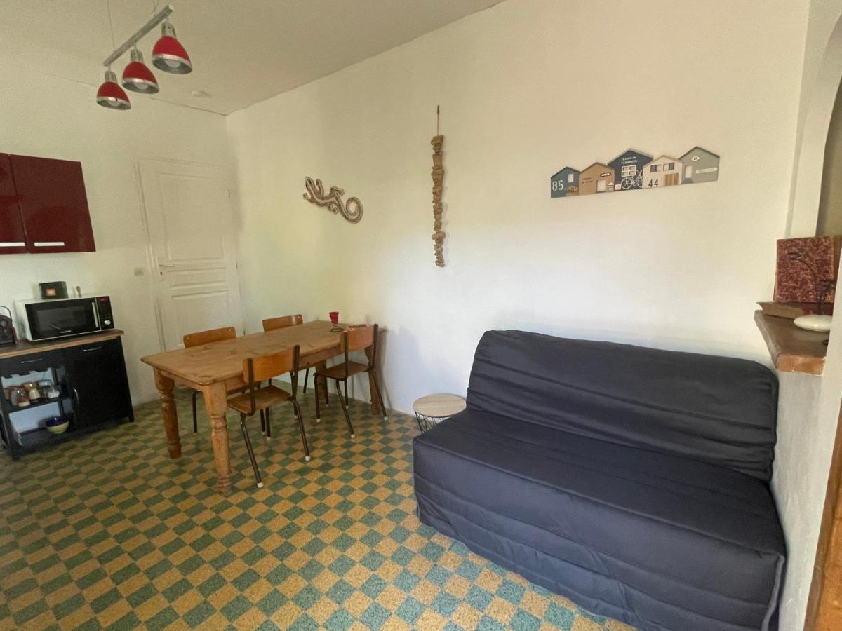 Du Cote De Chez Nous Apartment Cuxac-d'Aude Bagian luar foto